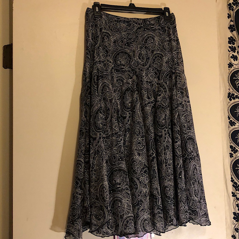 Black and white detail skirt long and flowy